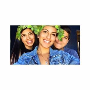 Meet your Posher, Denise